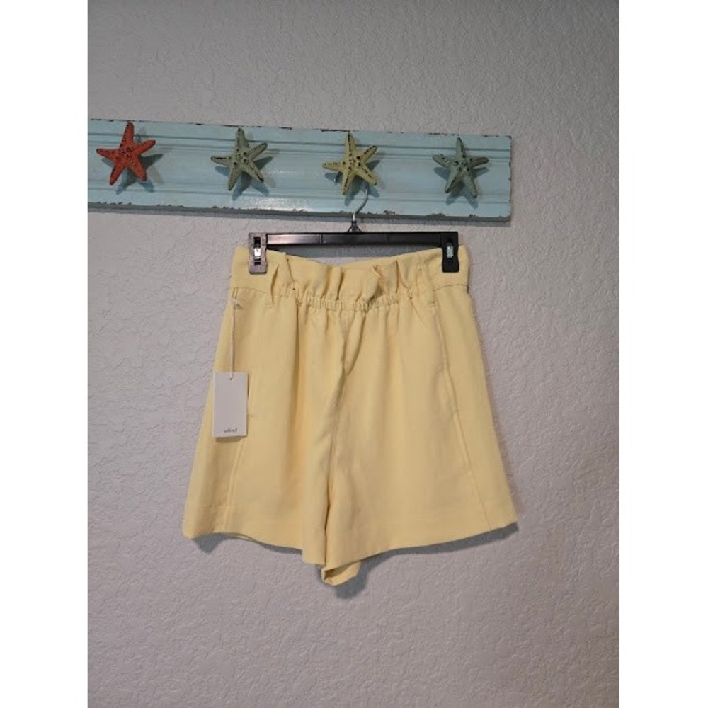 Aritzia Wilfred Butter‎ Yellow Paperbag High Waist Shorts Size 6 NWT